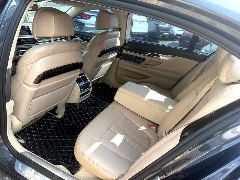 2016 BMW 7 Series Image 14
