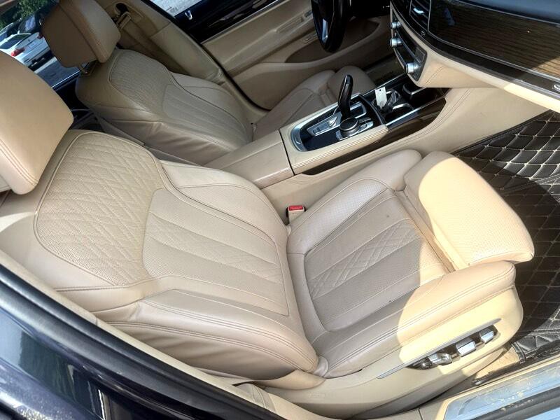 2016 BMW 7 Series Image 20