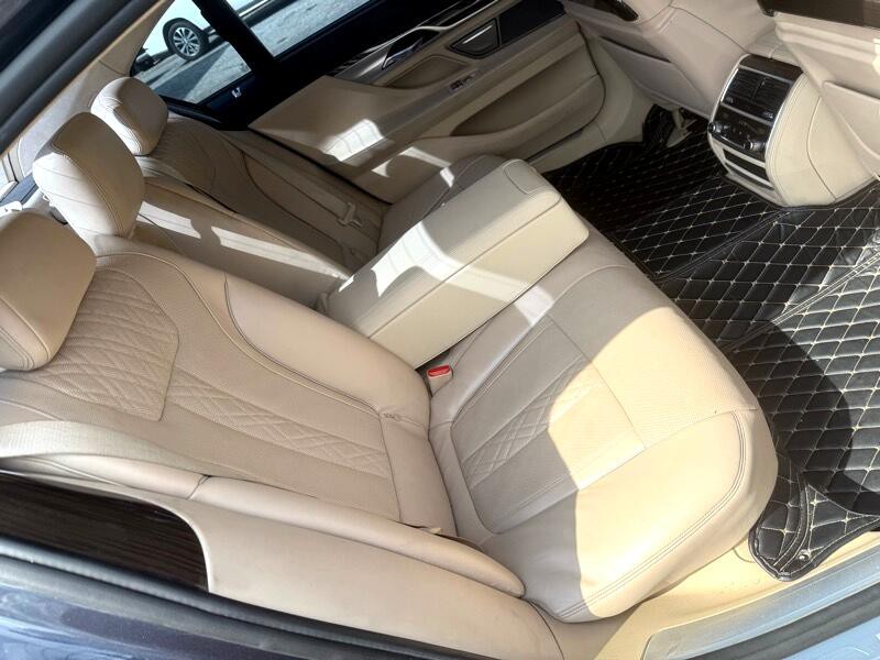 2016 BMW 7 Series Image 23