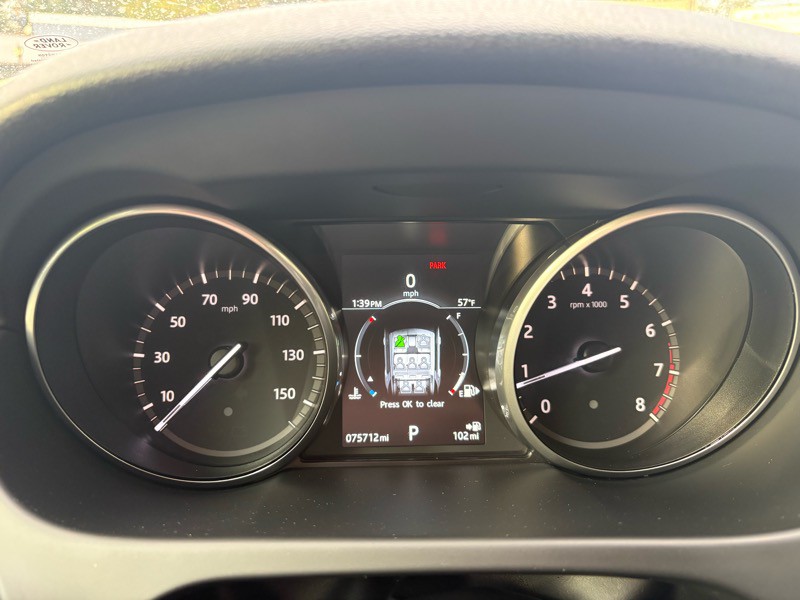 2017 Land Rover Discovery Sport Image 13