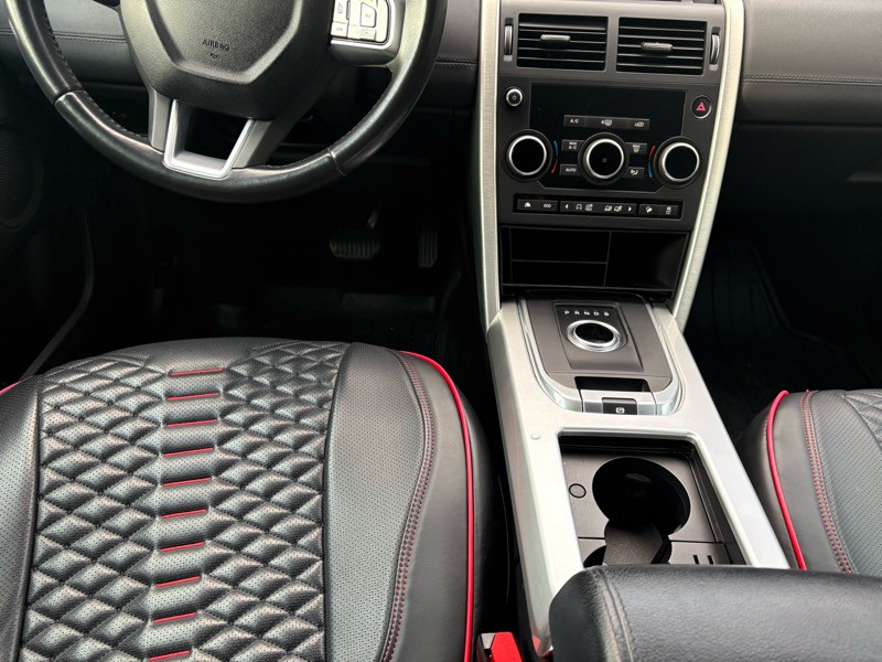 2017 Land Rover Discovery Sport Image 21