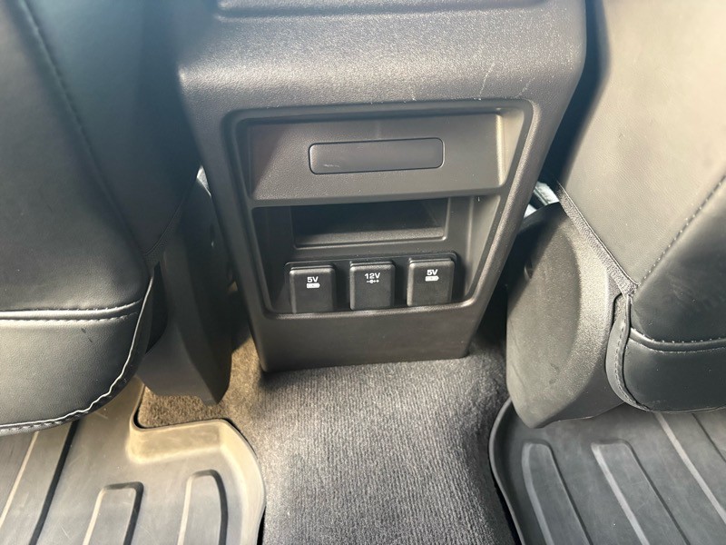 2017 Land Rover Discovery Sport Image 26