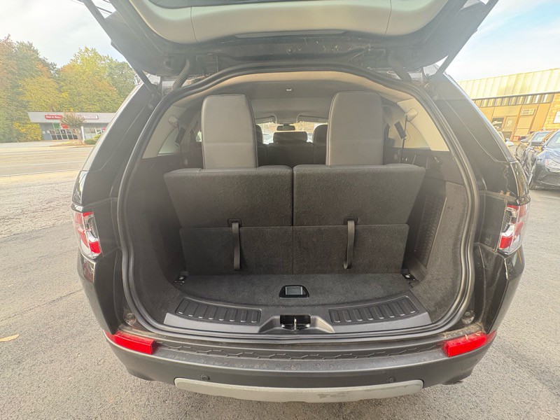 2017 Land Rover Discovery Sport Image 32