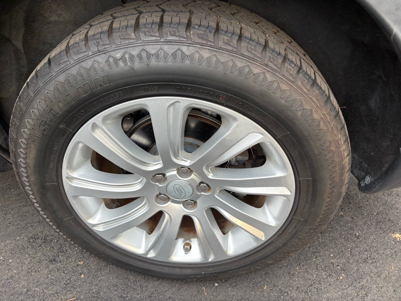 2017 Land Rover Discovery Sport Image 34