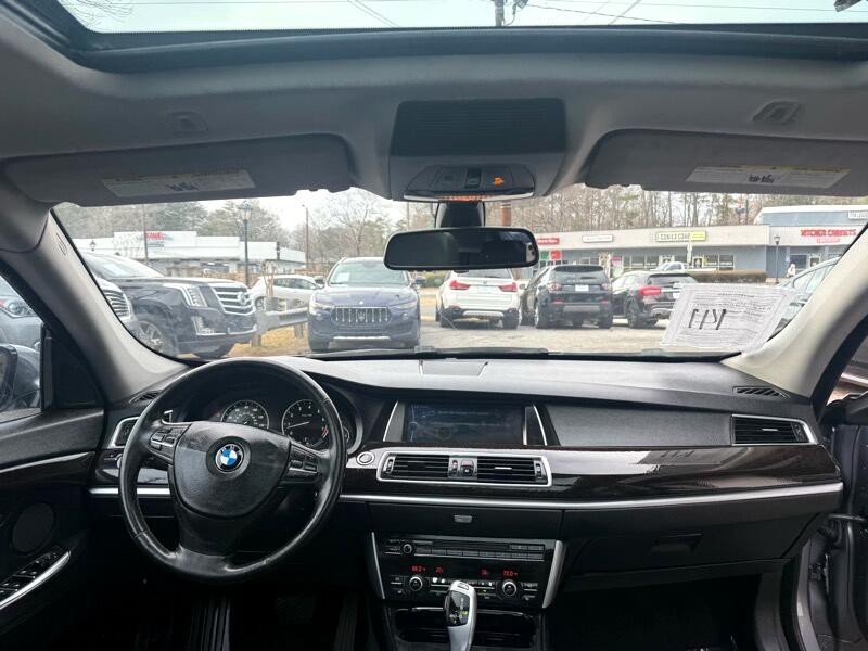 2012 BMW 5 Series Image 12