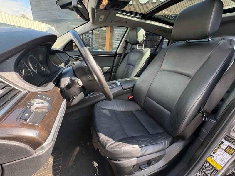 2012 BMW 5 Series Image 16