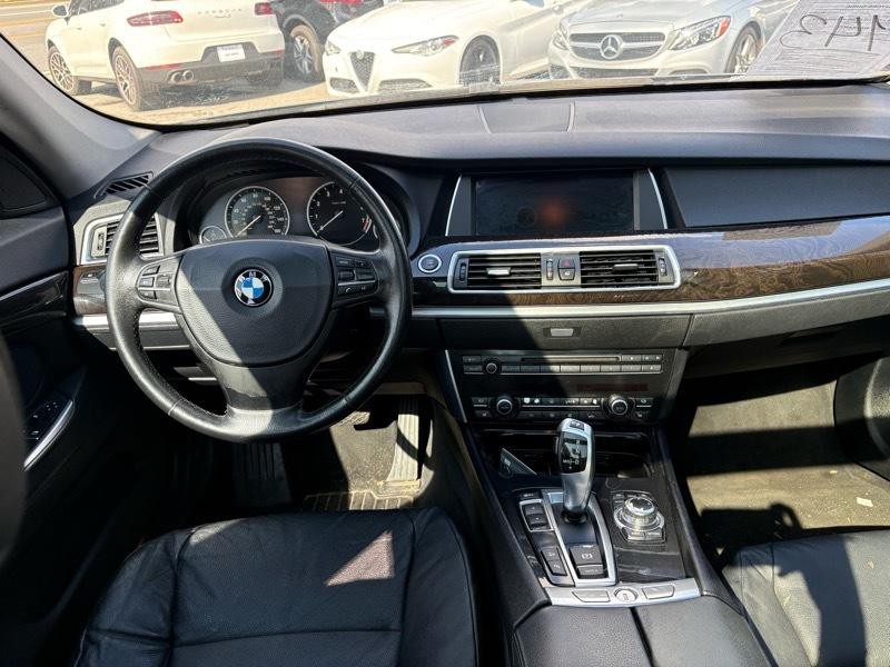 2012 BMW 5 Series Image 17