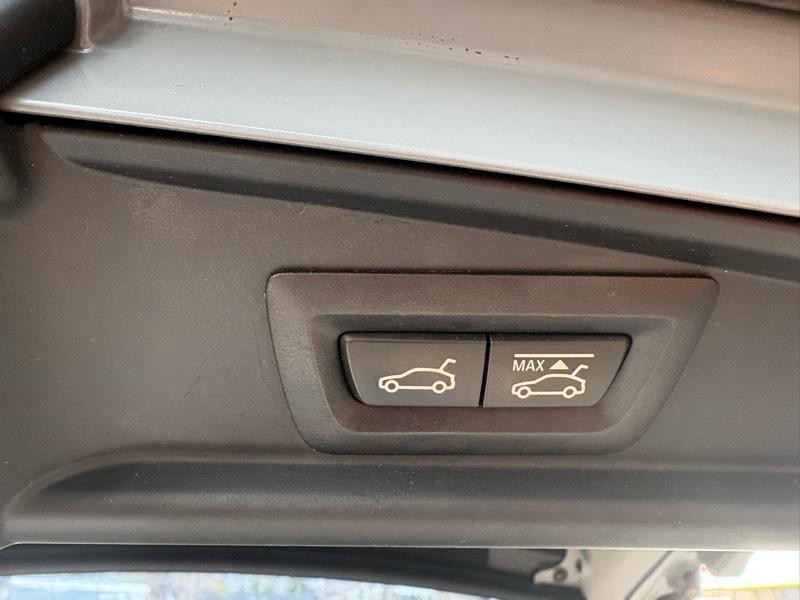 2012 BMW 5 Series Image 25