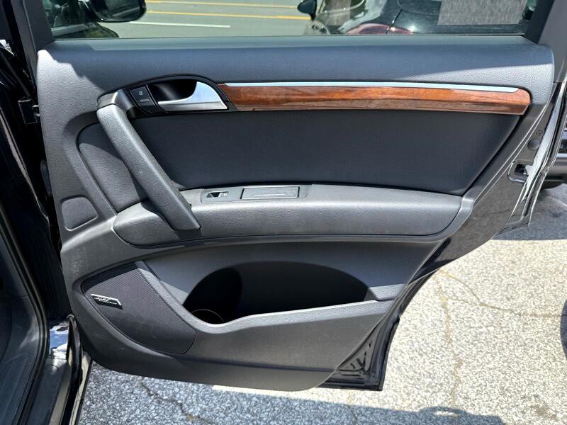 2015 Audi Q7 Image 19