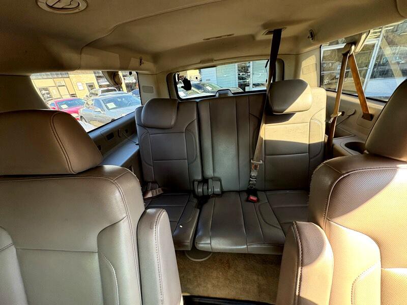 2015 Chevrolet Suburban Image 9