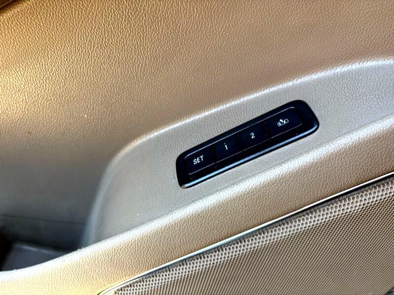 2015 Chevrolet Suburban Image 30