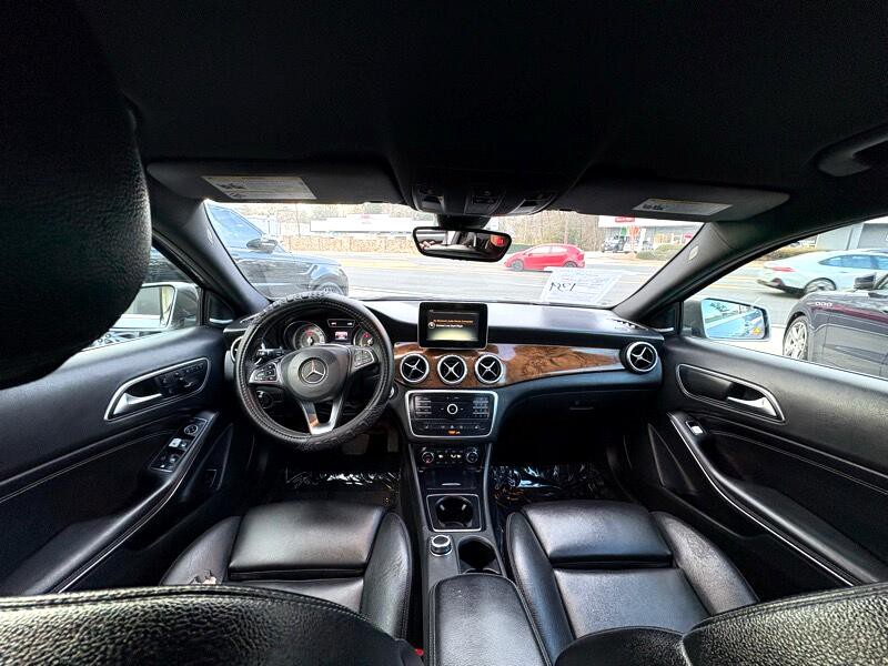 2016 Mercedes-Benz GLA-Class Image 11