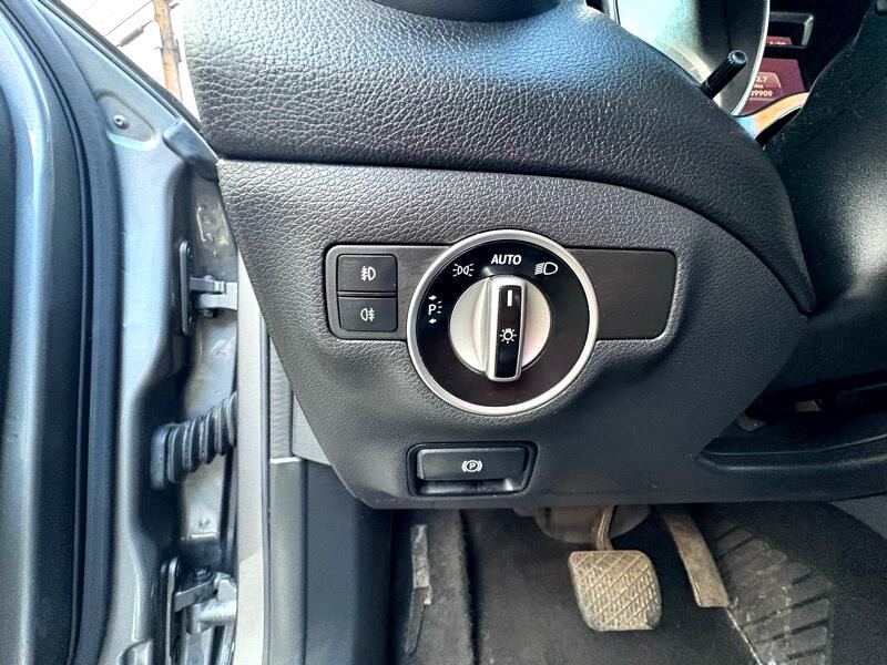 2016 Mercedes-Benz GLA-Class Image 16