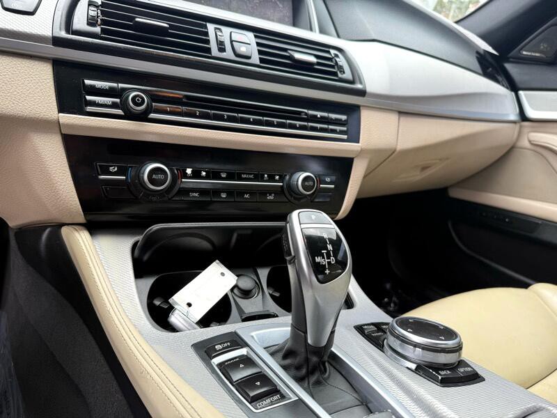 2014 BMW 5 Series Image 18