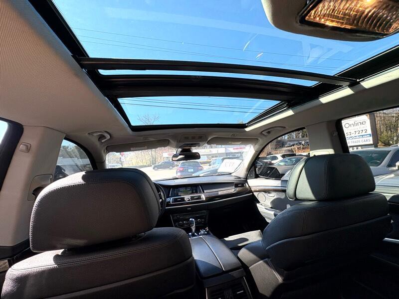 2011 BMW 5 Series Image 11