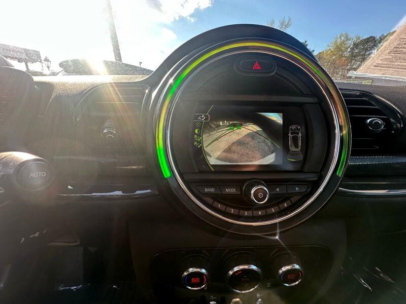 2017 MINI Cooper Clubman Image 15