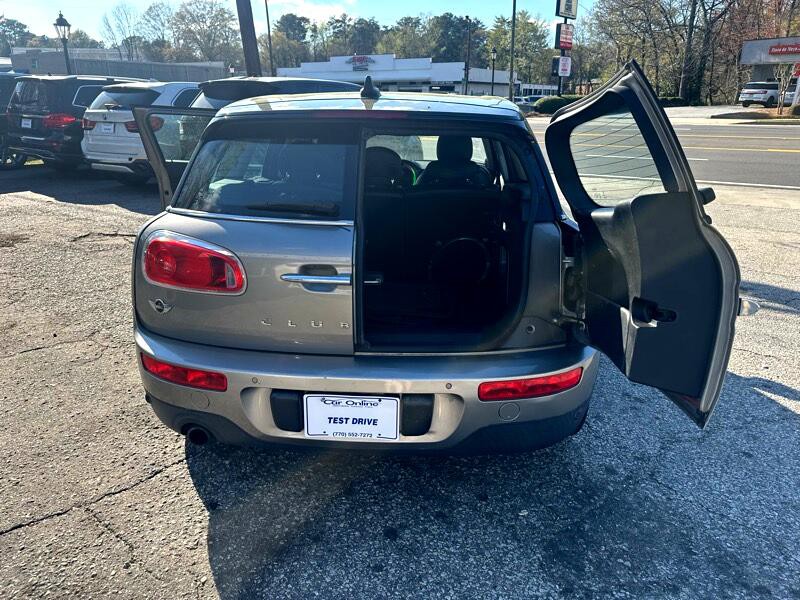 2017 MINI Cooper Clubman Image 21
