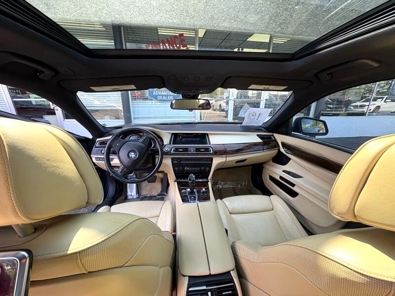 2013 BMW 7 Series Image 13