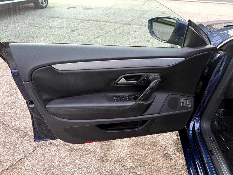 2013 Volkswagen CC Image 9
