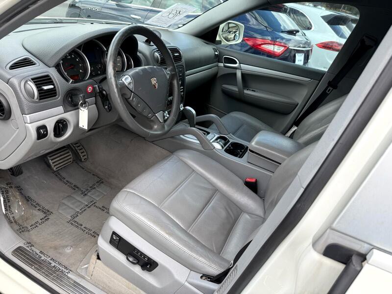 2009 Porsche Cayenne Image 11