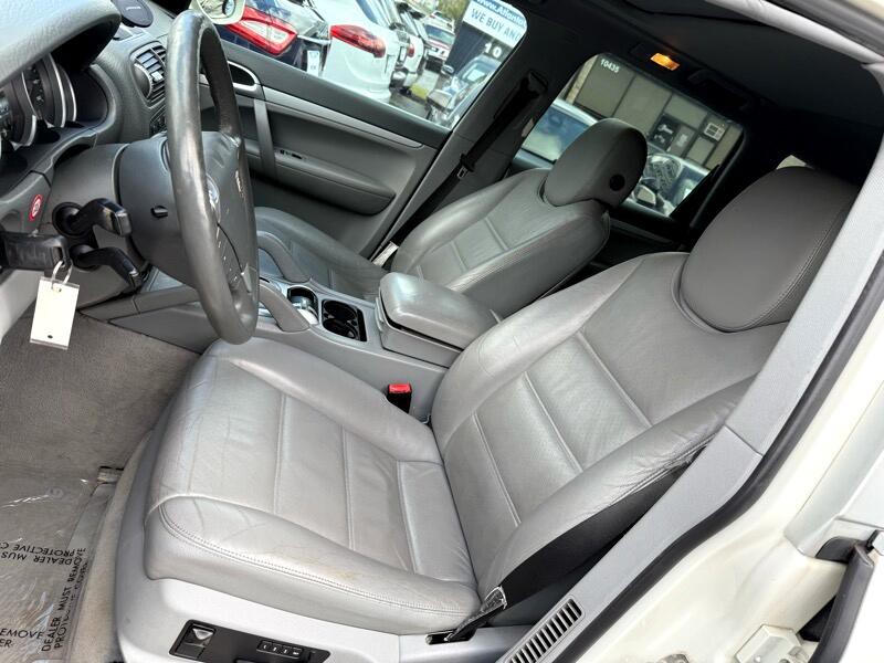 2009 Porsche Cayenne Image 12