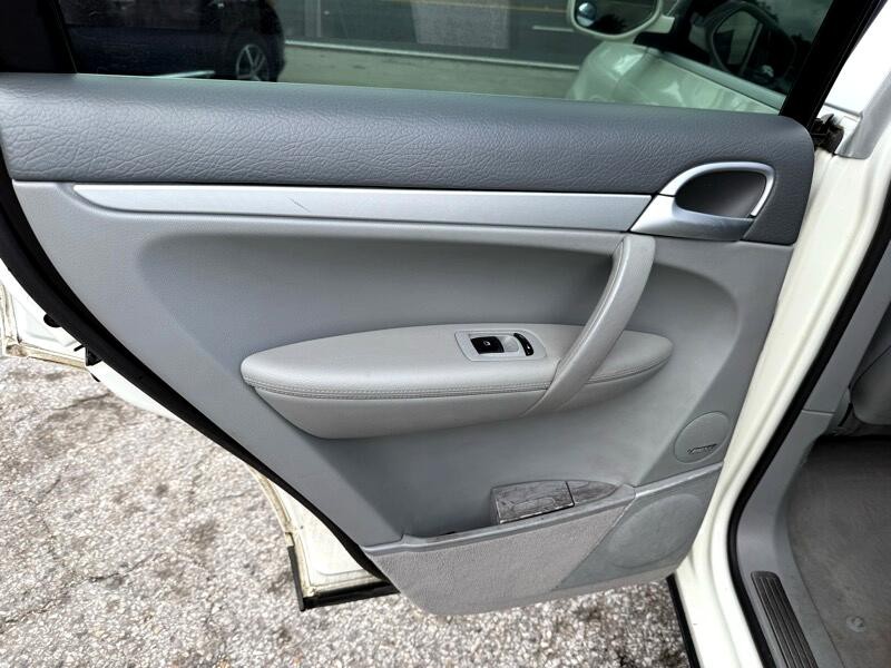 2009 Porsche Cayenne Image 13