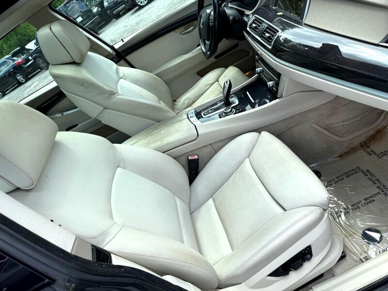 2010 BMW 5 Series Image 18