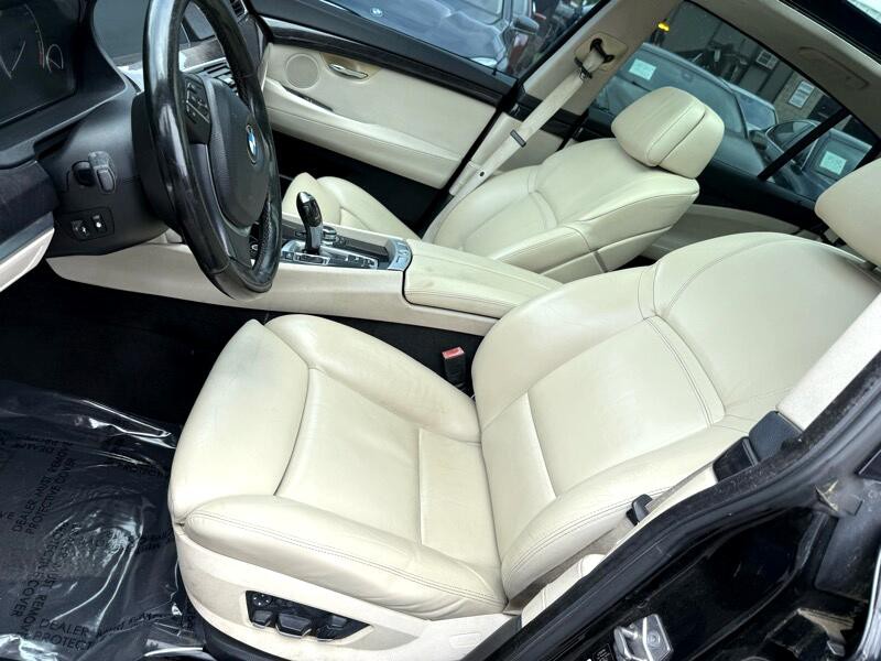 2010 BMW 5 Series Image 12