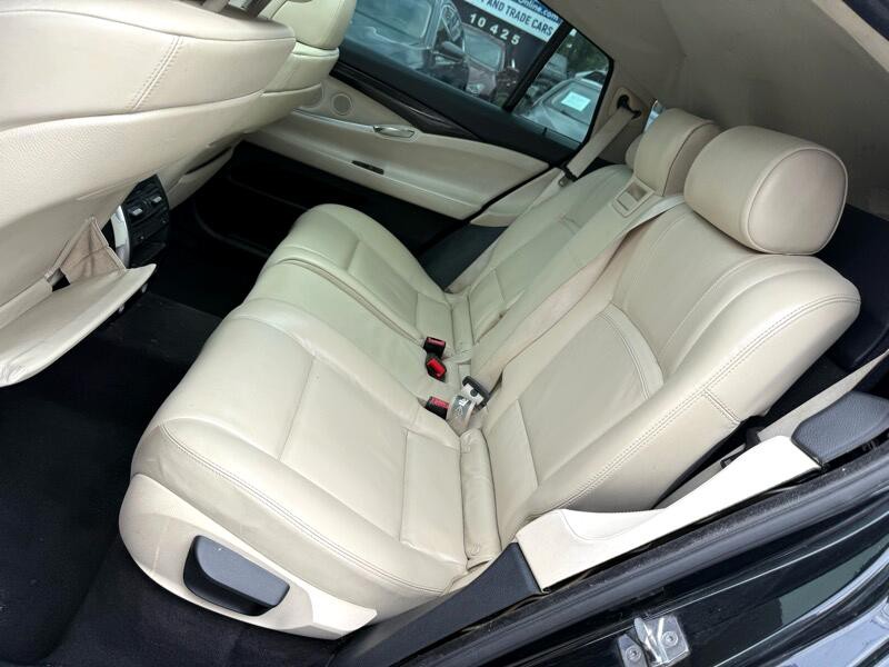 2010 BMW 5 Series Image 16
