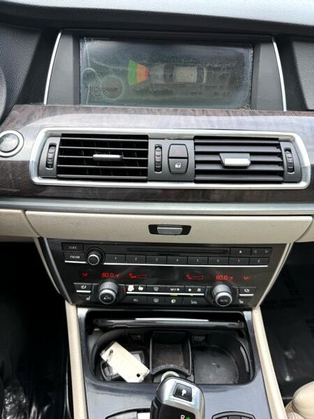 2010 BMW 5 Series Image 24