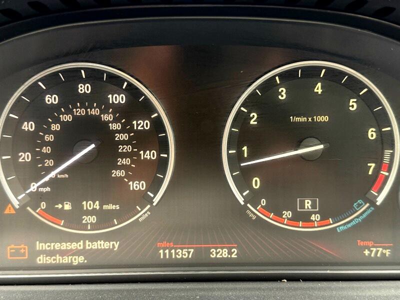 2010 BMW 5 Series Image 25