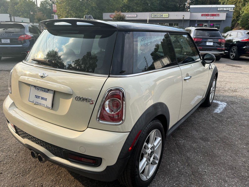 2011 MINI Cooper Image 7