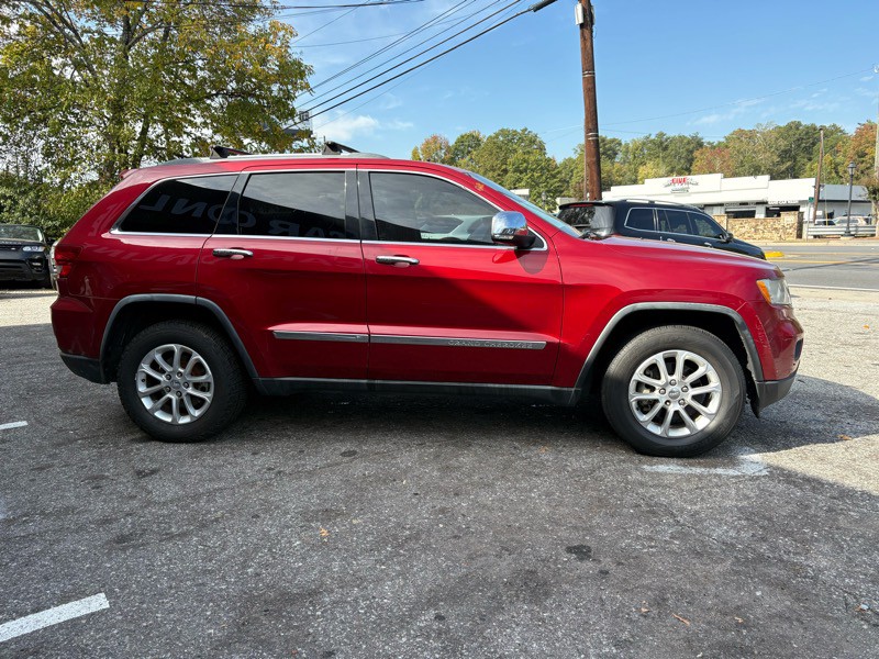 2011 Jeep Grand Cherokee Image 4