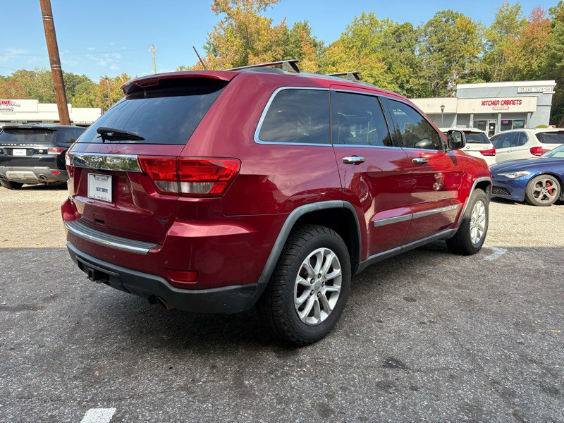 2011 Jeep Grand Cherokee Image 5