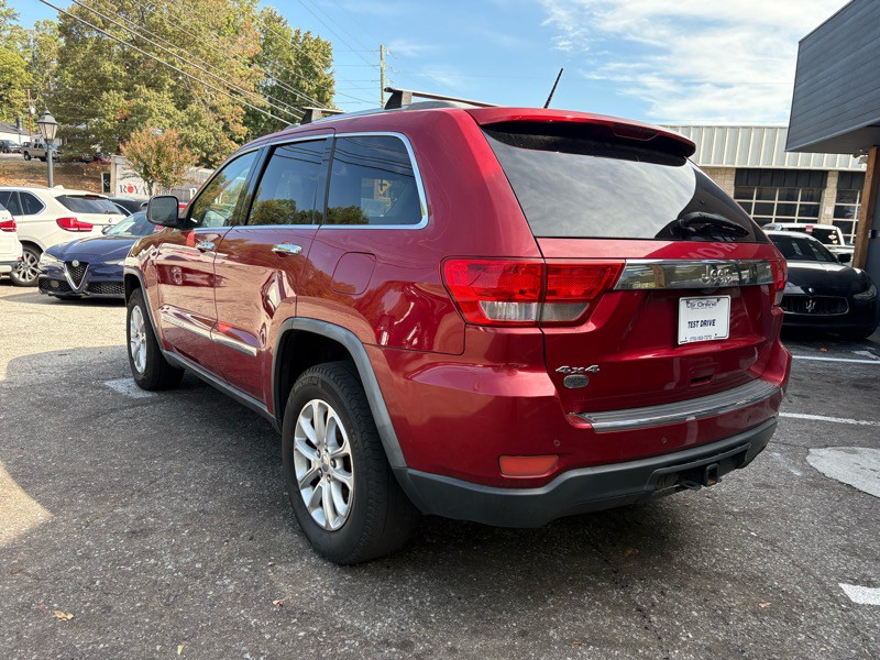 2011 Jeep Grand Cherokee Image 7
