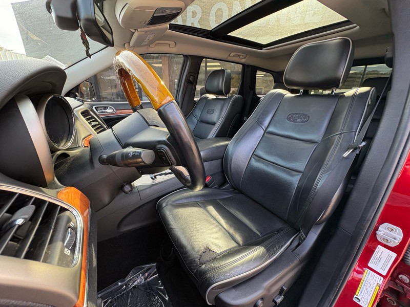 2011 Jeep Grand Cherokee Image 10