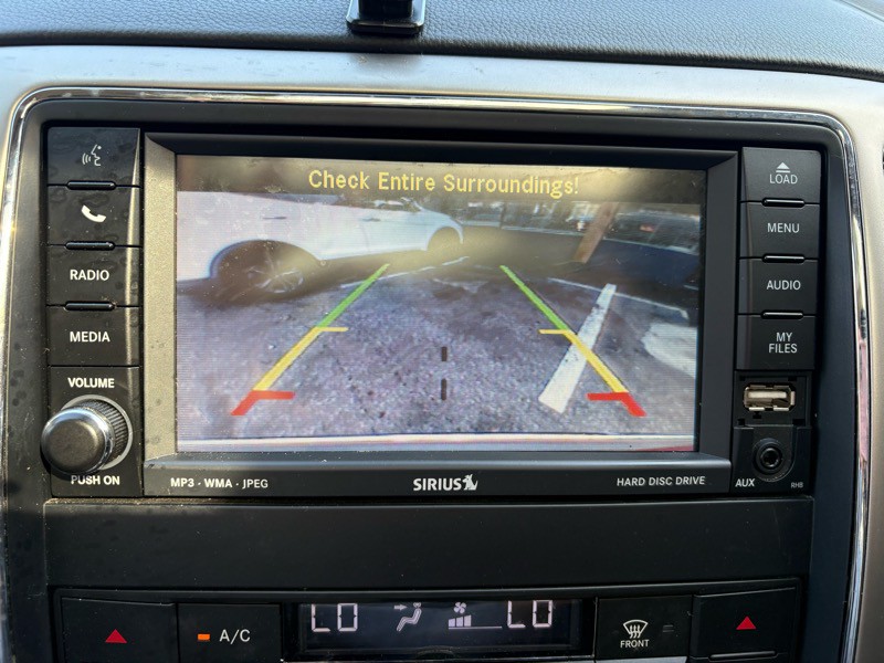 2011 Jeep Grand Cherokee Image 13