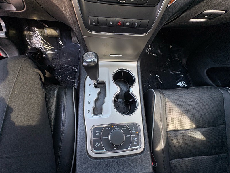 2011 Jeep Grand Cherokee Image 19