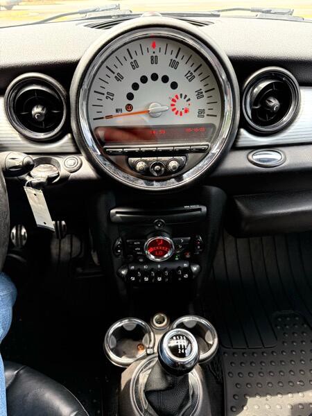 2012 MINI Coupe Image 18