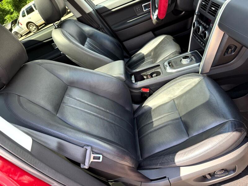 2016 Land Rover Discovery Sport Image 19