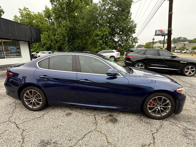 2017 Alfa Romeo Giulia Image 4