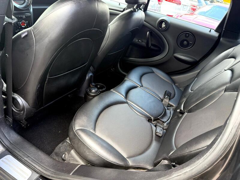 2015 MINI Countryman Image 14