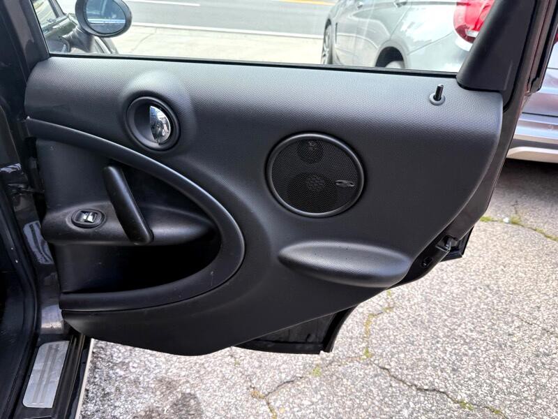 2015 MINI Countryman Image 19
