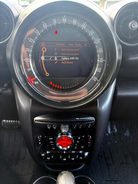 2015 MINI Countryman Image 23