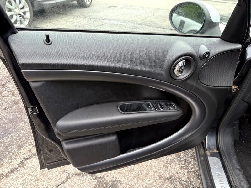 2013 MINI Countryman Image 9