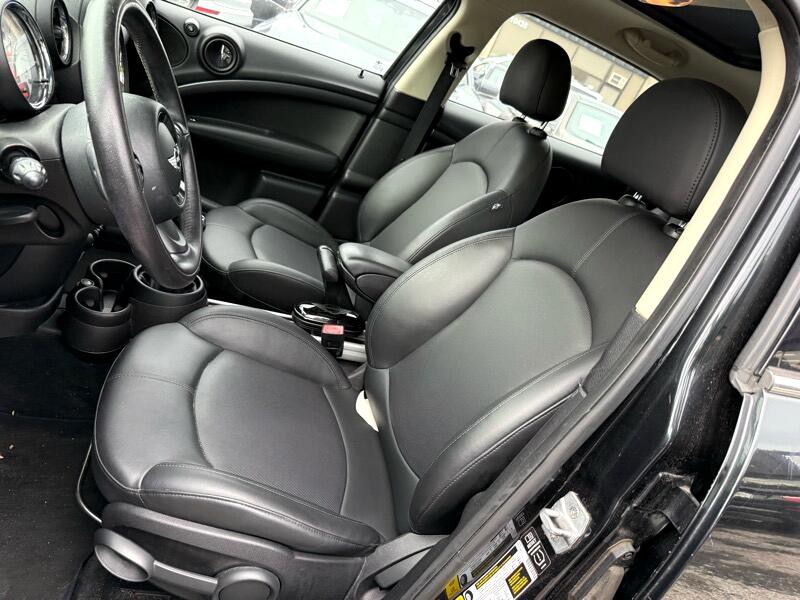 2013 MINI Countryman Image 11