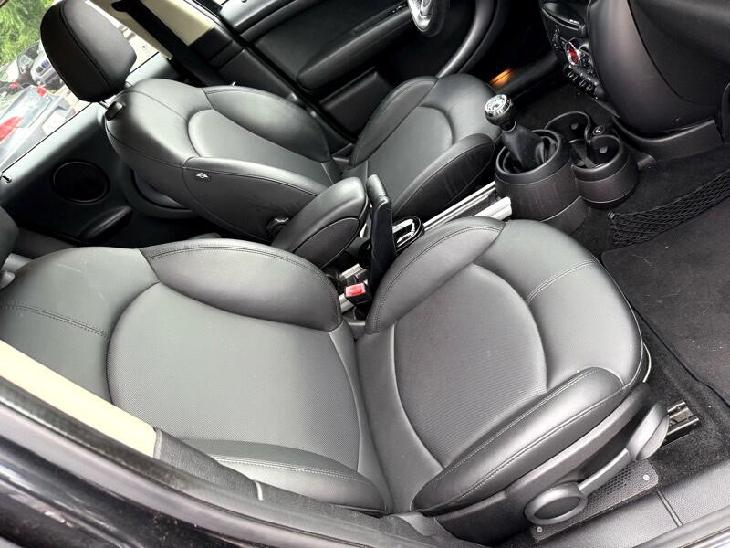 2013 MINI Countryman Image 16