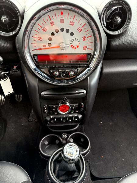 2013 MINI Countryman Image 22