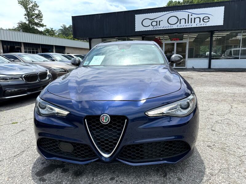 2017 Alfa Romeo Giulia Image 2