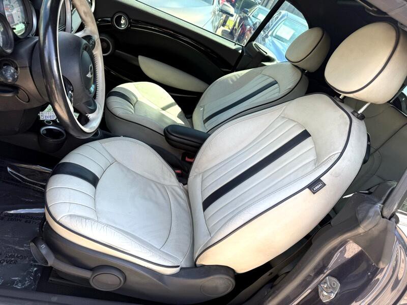 2014 MINI Cooper Image 11